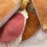コーヒーハウス101 - 下にハムとコロッケ