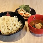 Mita Seimenjo - 特濃つけ麺大 三田盛り