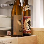 Sushi Sakaba Edomaru - 冷蔵庫にも複数種類のお酒があり、さらにこれから種類を増やしていくそうです。