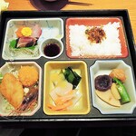 Shummi Wazen Kino Shou - 季節弁当？