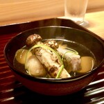 多仁本 - 松茸とシラカワのお椀　旨味が香りたちます。