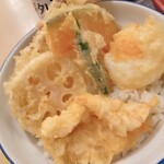 Tendon Tempura Hompo Santen - ちく玉鶏天丼