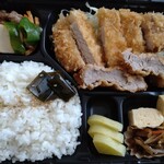 米愛豚とんかつとおばんさい みかみ - ロースとヒレ合盛り　