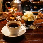 カフェ・トロワバグ - 