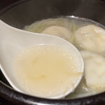 肉汁水餃子餃包 - 指南その1  まずはスープをひと口
