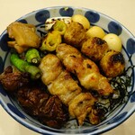 Yakitori Okiraku - 名物 焼鳥丼