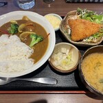 Teishoku Izakaya Kibakubo - ハーフ&ハーフ定食　カレーライス&アジフライ定食