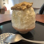 こひる庵 - 久しぶりの味見氷　ドライいちじくがたっぷりで紅茶クリームも濃厚かつさっぱり茶葉の味が絶妙でした！