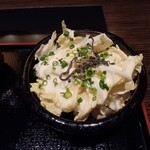 Gempin Yokohama Fugu Unagi Ryouri - 白彩サラダ