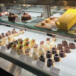 Patisserie Ravi,e relier - 