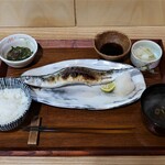 Takano - さんま塩焼き　1,300円