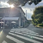 Cafe Dining ICHIFU - 公園から見た外観