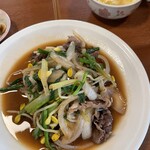 韓国郷土料理 ととり - プルコギ定食　1,050円(サラダ、スープ、キムチ、おかず、ご飯付き)