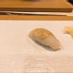 鮨 波づき - ひらめの昆布締め