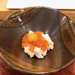 鮨 波づき - 生いくら、うずらの卵の醤油漬け