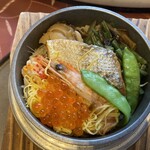 旬のお料理・釜飯 いちえ - いちえ特製釜めし上部から