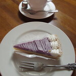Parufuan - 本日のケーキ～紫いもとさつまいものタルト・自家焙煎オリジナルコーヒー