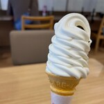 スガキヤ - ❀〖ソフトクリーム(レギュラー)〗(190えん)【税込価格】
美味しい(๑❛ᴗ❛๑)۶ ♡♡♡✨.ﾟ･*..☆.｡.:*✨.☆.｡.:.+*:ﾟ+｡✨.ﾟ･*..☆.｡.:*✨