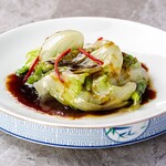 Stir-fried lettuce with oyster sauce