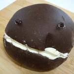 ベーカリーズキッチン オハナ×嵐山 熊彦 - くろぼうず324円（50円引きの270円）