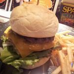 マディーズ・バーガー９５０円