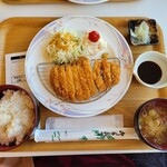 こぐま亭 - とんかつ定食