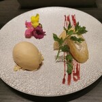 元麻布 牛牛 離宮 - 梨のクレープとアールグレイのアイスクリーム