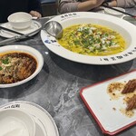 四川料理専門店 成都娘酸菜魚 - 