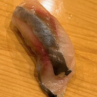 鮨 しゅん輔 阿佐ヶ谷 - ニシンです。薬味はあたりネギです