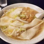 小麦の木 - 料理写真:ワンタン麺　900円