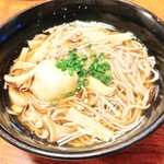 手打蕎麦屋 にこり - きのこおろし蕎麦