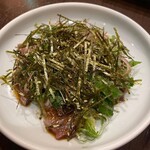 居酒屋 うぶ - カツオのたたき(青唐辛子醤油？)