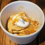 スパイスカフェ - カレー2種 1500円 のキャラメルムース