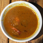 スパイスカフェ - カレー2種 1500円 のエビの旨みたっぷりスリランカ風