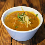 スパイスカフェ - カレー2種 1500円 のポークビンダル 黒酢の効いた辛口