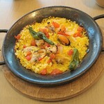 MAISON 8 garden - 愛知縣產蛤蜊與青口貝的西班牙海鮮燉飯