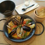 MAISON 8 garden - 主菜，愛知縣產的蛤蜊與青口貝海鮮燉飯