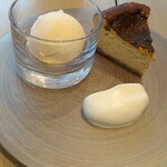 MAISON 8 garden - 甜點，MAISON8風格的巴斯克起司蛋糕