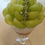 MAISON 8 garden - 麝香葡萄與大吉嶺茶的布朗曼傑冰淇淋杯（+1050日圓）