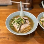 くるまやラーメン　 - カレーチャーシューメン 1,000円