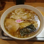 大宮大勝軒 - ワンタン麺