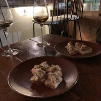 ワインとくつろぐ ツキアカリ - 