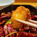 美会 - トラフグの唐揚げ、辛味な味付けが、食欲そそる