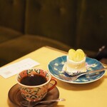 千住宿 珈琲物語 - シャインマスカットのケーキと珈琲