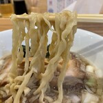 開運橋通 ふじ原 - 手揉みの平打ち麺