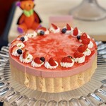 デザートショップ - いちごのシャルロット