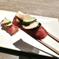 焼肉うしごろ 池袋店 - 松茸とザブトンの炙り握り