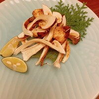 桑名蛤料理・蛤しゃぶしゃぶ 貝新 - 