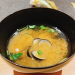 鮨しいな - しじみのお味噌汁
