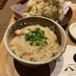 Hacchouya Eki No Kurato Yamaekiten - 鶏五目の炊き込みご飯❗️